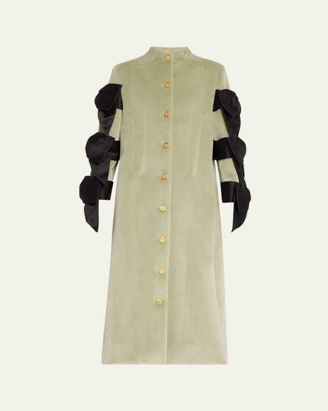 Large Bow Velvet Gallery Coat